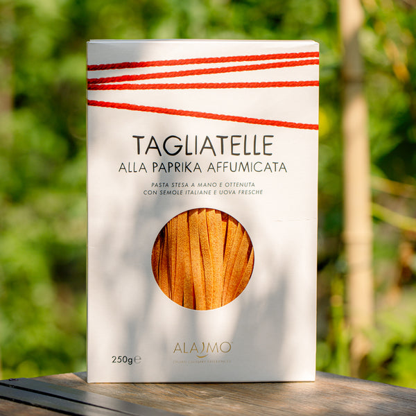 PÂTES AUX ŒUFS ALAJMO | TAGLIATELLE AU PAPRIKA FUMÉ